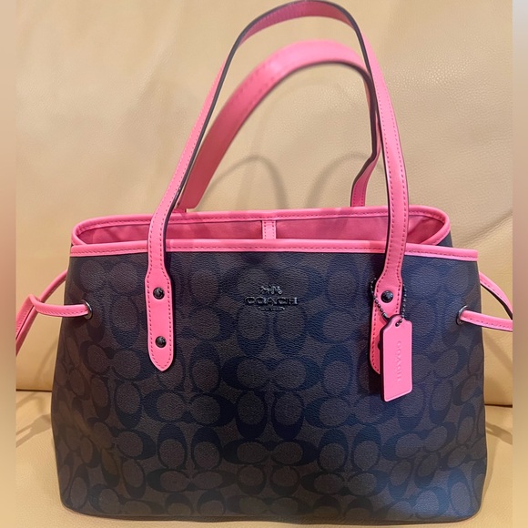 Coach Brown/Pink Signature Coated Canvas and Leather Carryall Bag w/ wallet - Picture 1 of 15